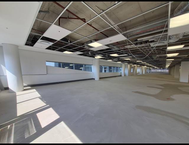 655M² OFFICE TO LET IN SANDTON CENTRAL